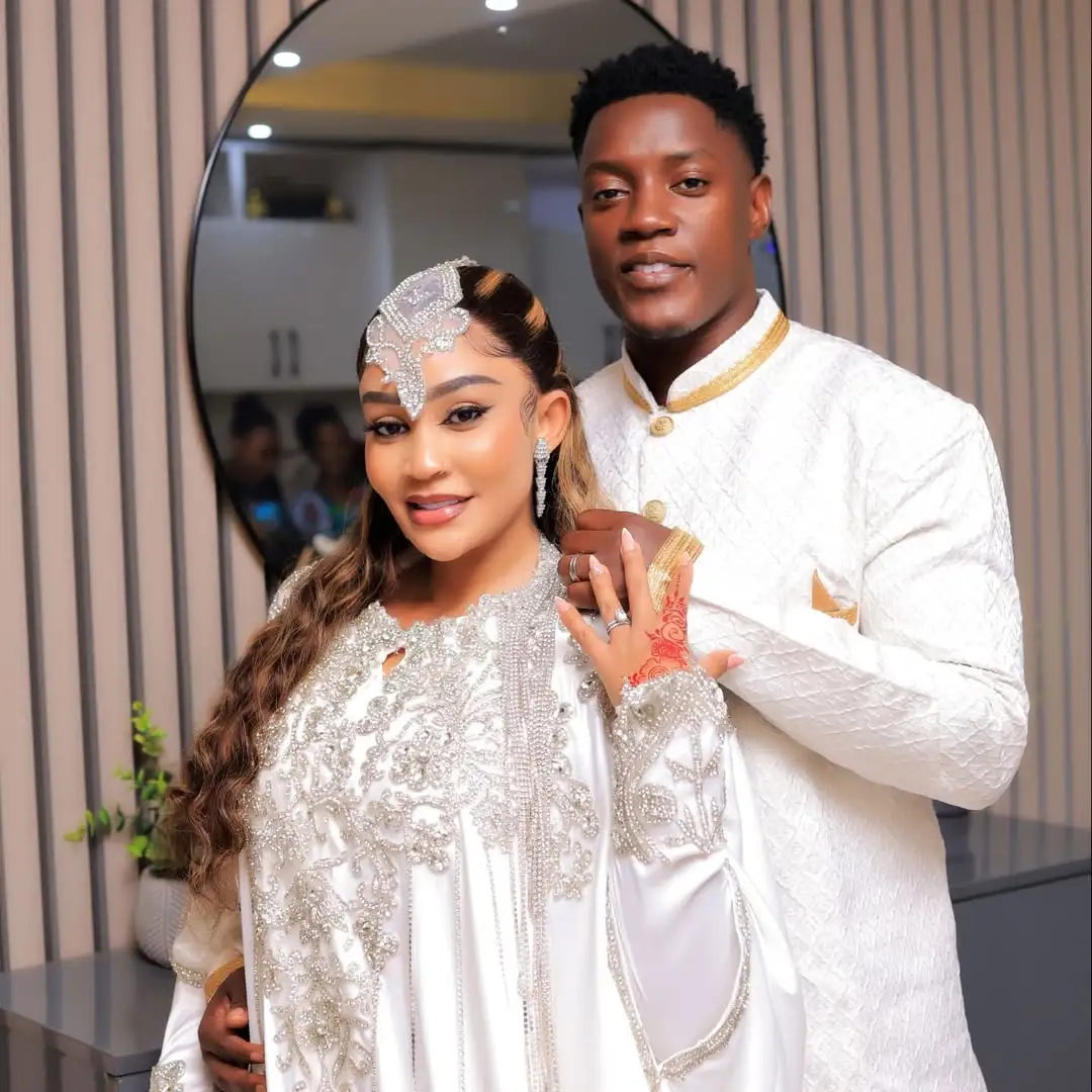 ZARI HASSAN AND SHAKIB CHAM ANNOUNCES MUTUAL SEPARATION News Image